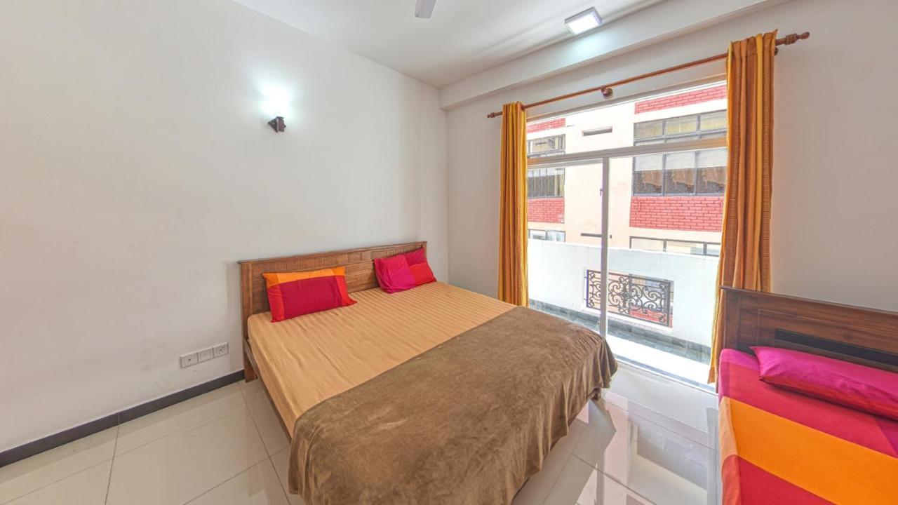 Ocean Breeze Apartment Коломбо Екстер'єр фото