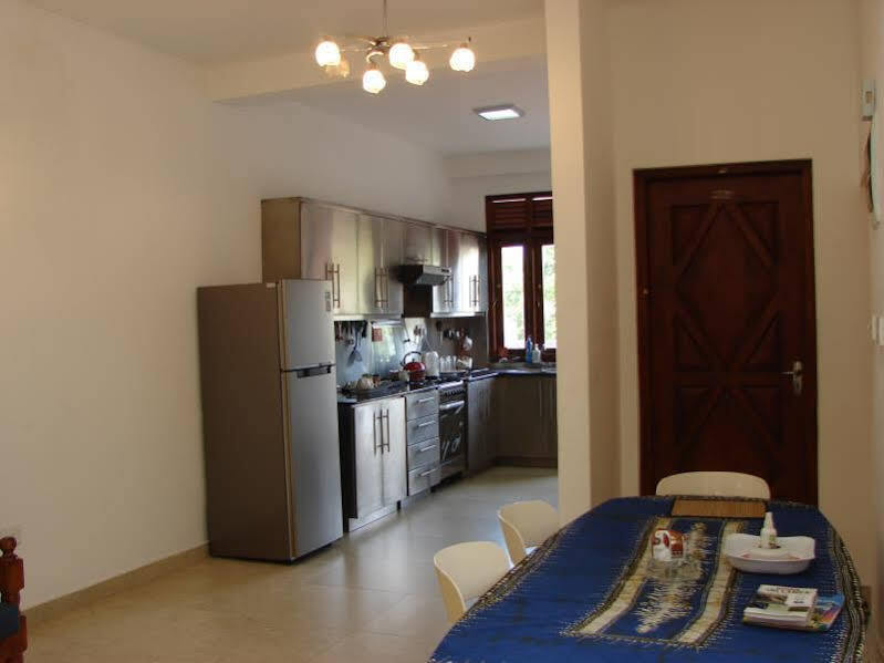 Ocean Breeze Apartment Коломбо Екстер'єр фото